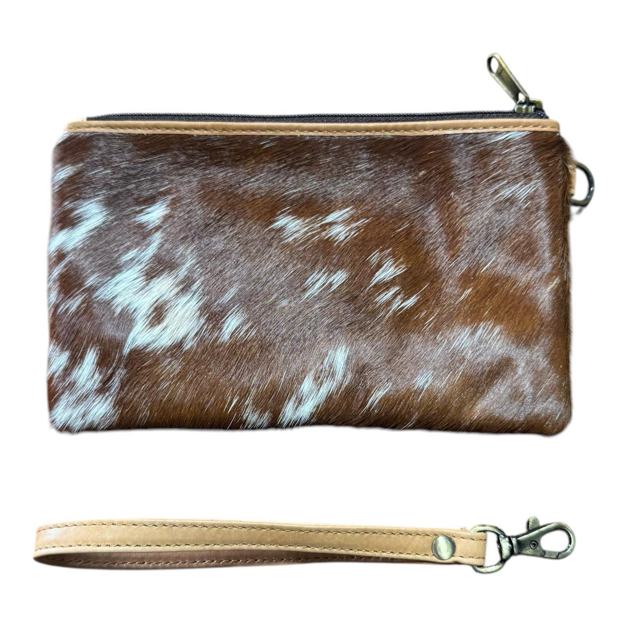 ‘Toronto' Leather Cowhide Clutch - Tan