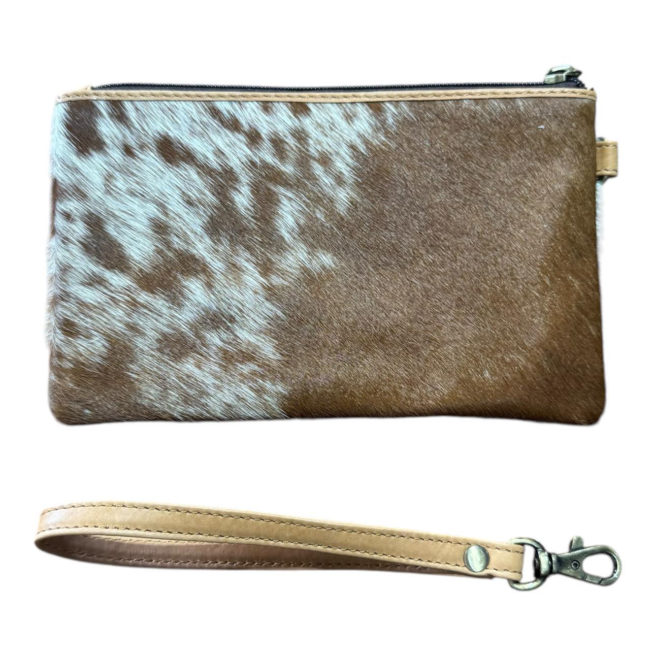 ‘Toronto' Leather Cowhide Clutch - Tan