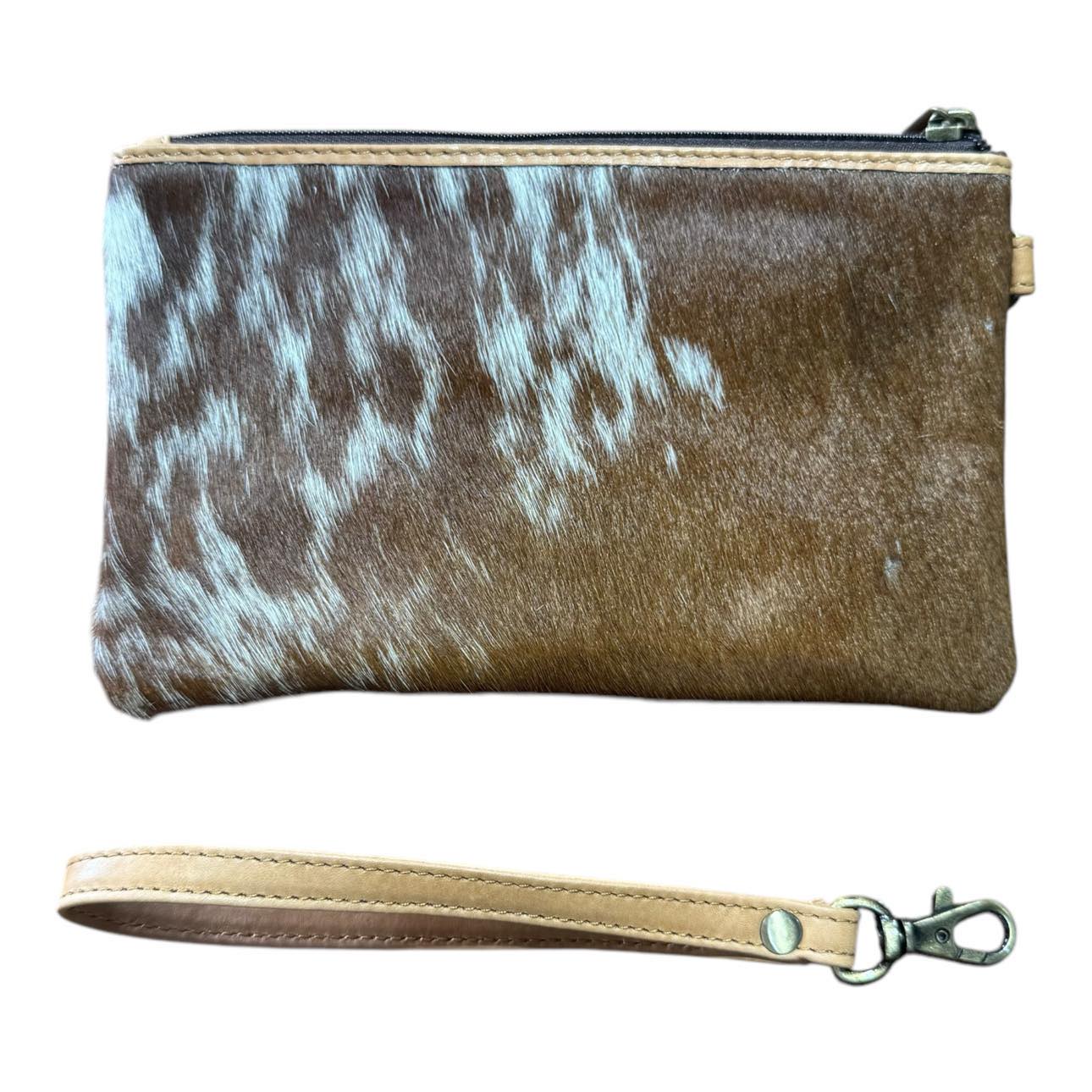 ‘Toronto' Leather Cowhide Clutch - Tan