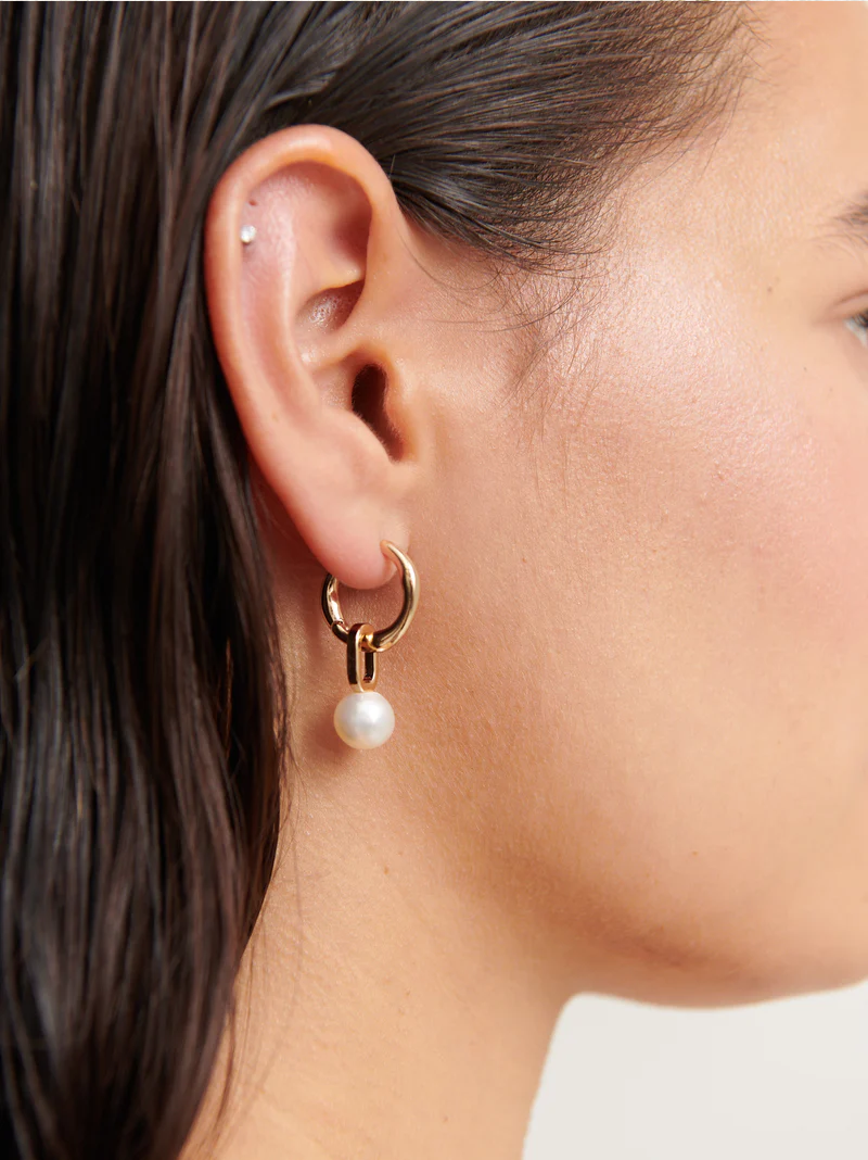 Bella Hoop Pearl Earrings - Gold